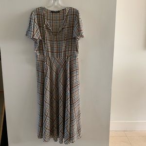 Short bell sleeve midi dress